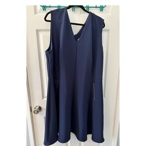 Halogen - navy blue dress with zippers - size 24w
